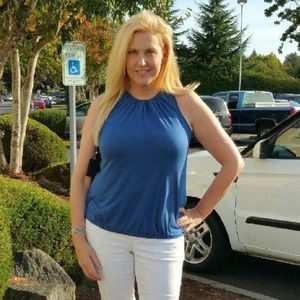 Meet your Posher, Natalie